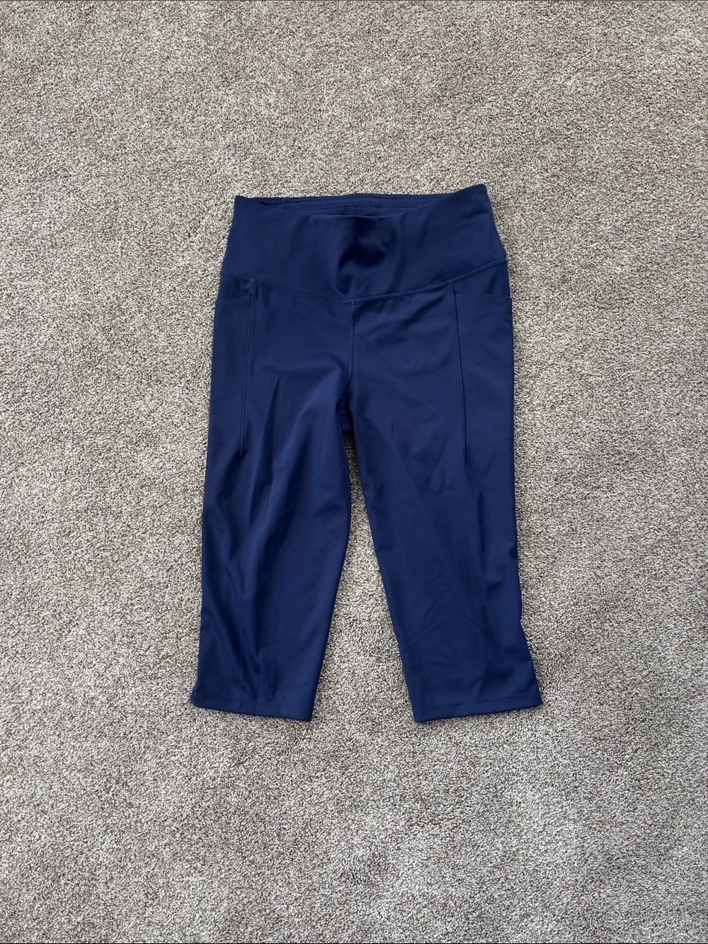 Women's Navy Capri Leggings Calla